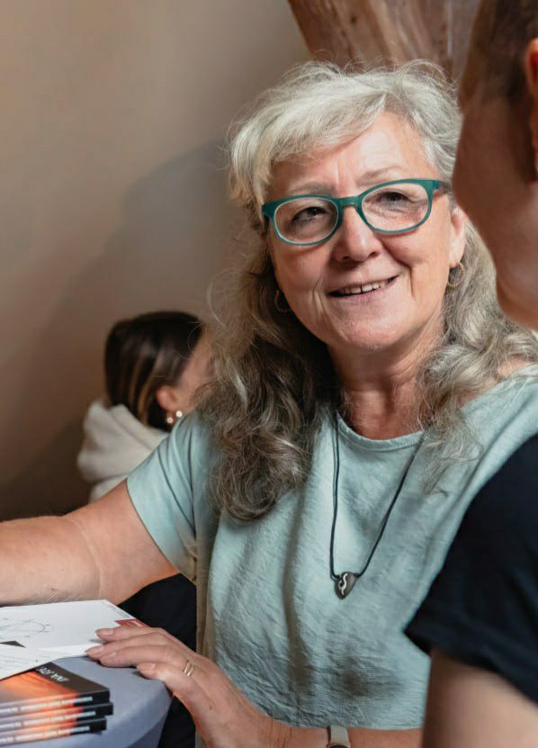 Ina Sterzel – KlarLeuchter Raum
